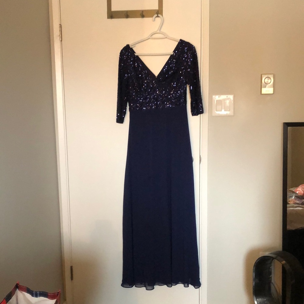 Ever Pretty Dress - Size M (US 6) - Worn Once
